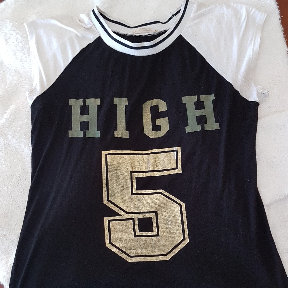 Graphic "HIGH 5" Varsity Tee